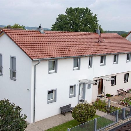 Appartment Vogel Ferienwohnungen Цирндорф Екстериор снимка