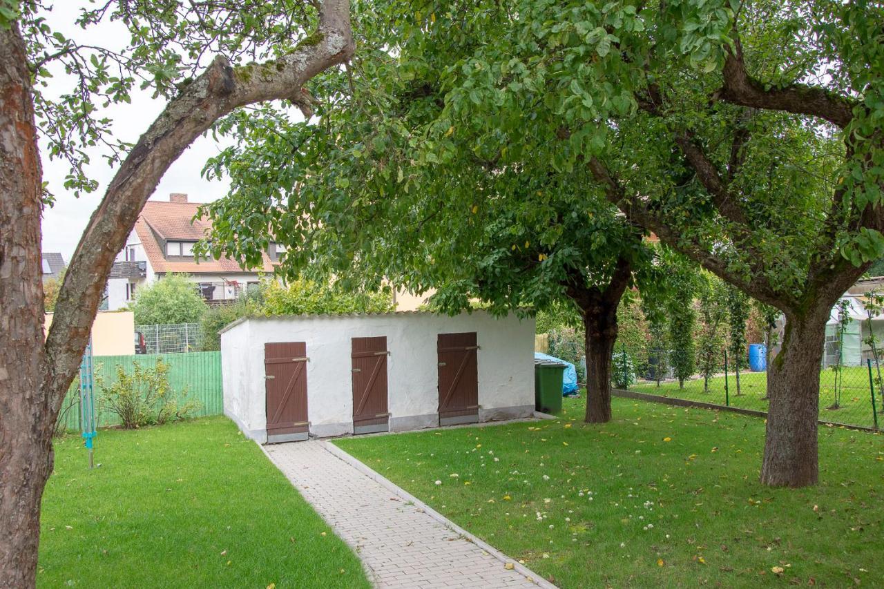 Appartment Vogel Ferienwohnungen Цирндорф Екстериор снимка