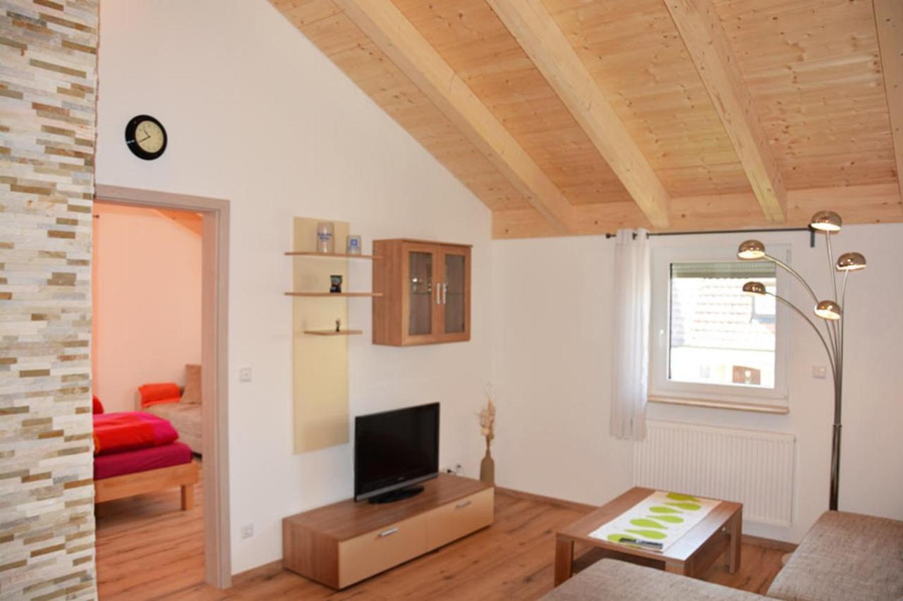 Appartment Vogel Ferienwohnungen Цирндорф Екстериор снимка